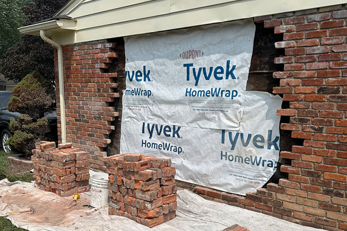 When to Call a Masonry Expert for Brick Repair